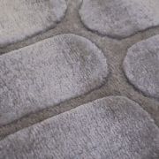 Hand Tufted Oval Grey