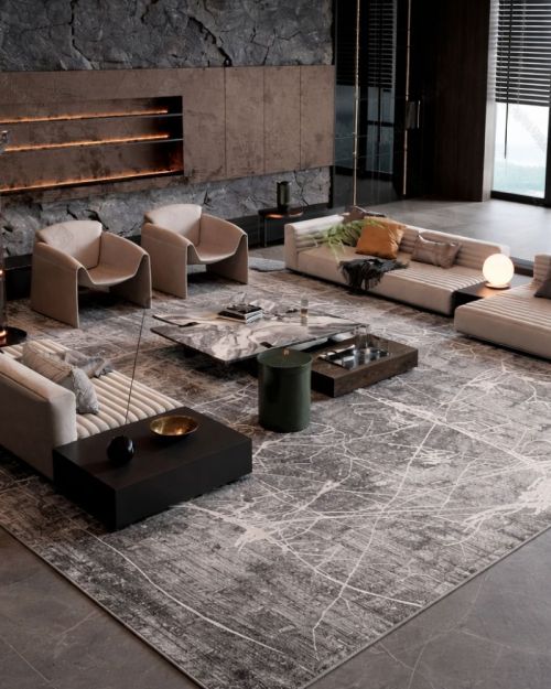 Valentino Revolution 3